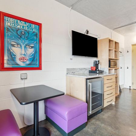 Boutique Vera Hotel In The Heart Of Folly Beach Extérieur photo