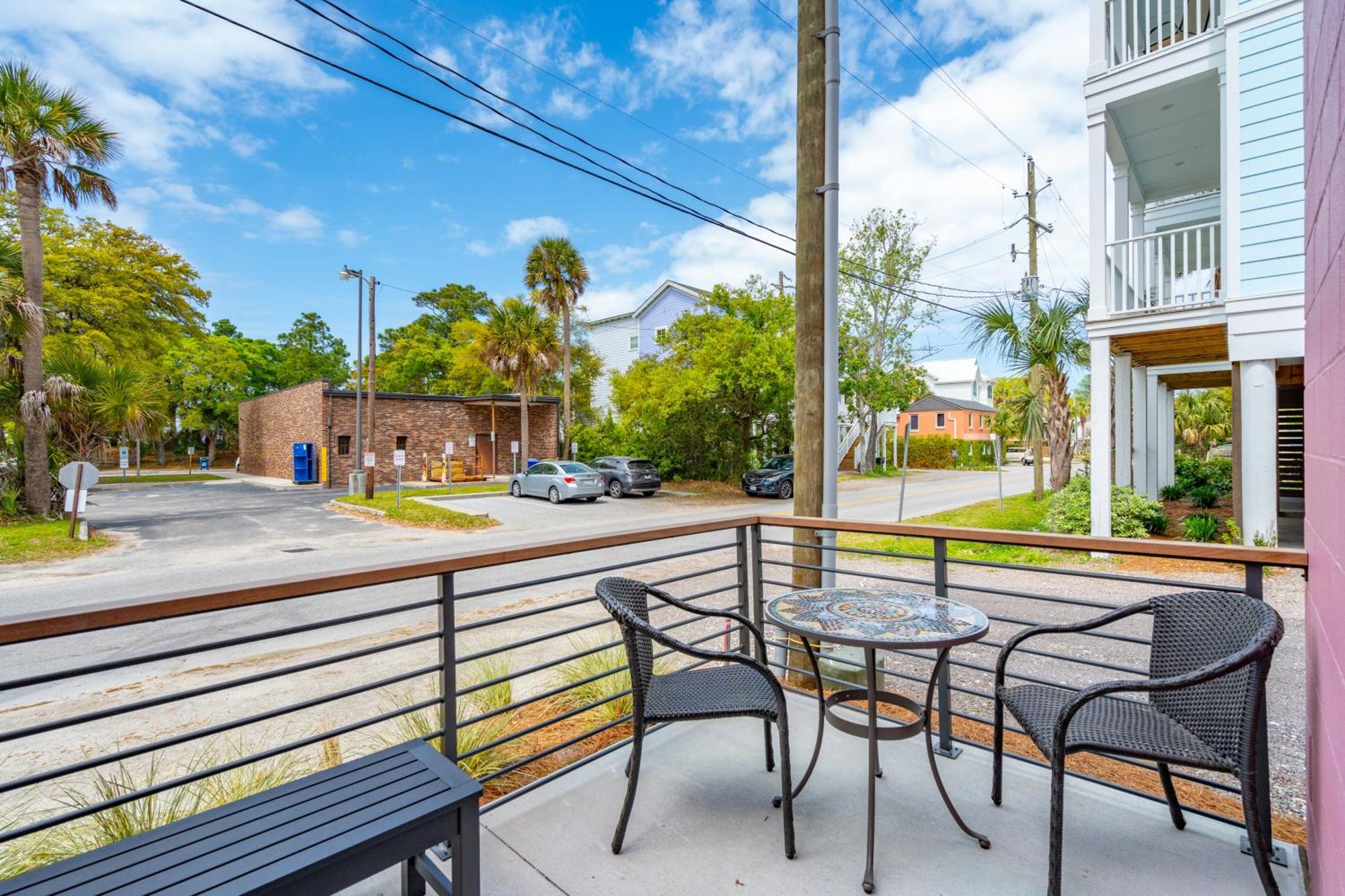 Boutique Vera Hotel In The Heart Of Folly Beach Extérieur photo