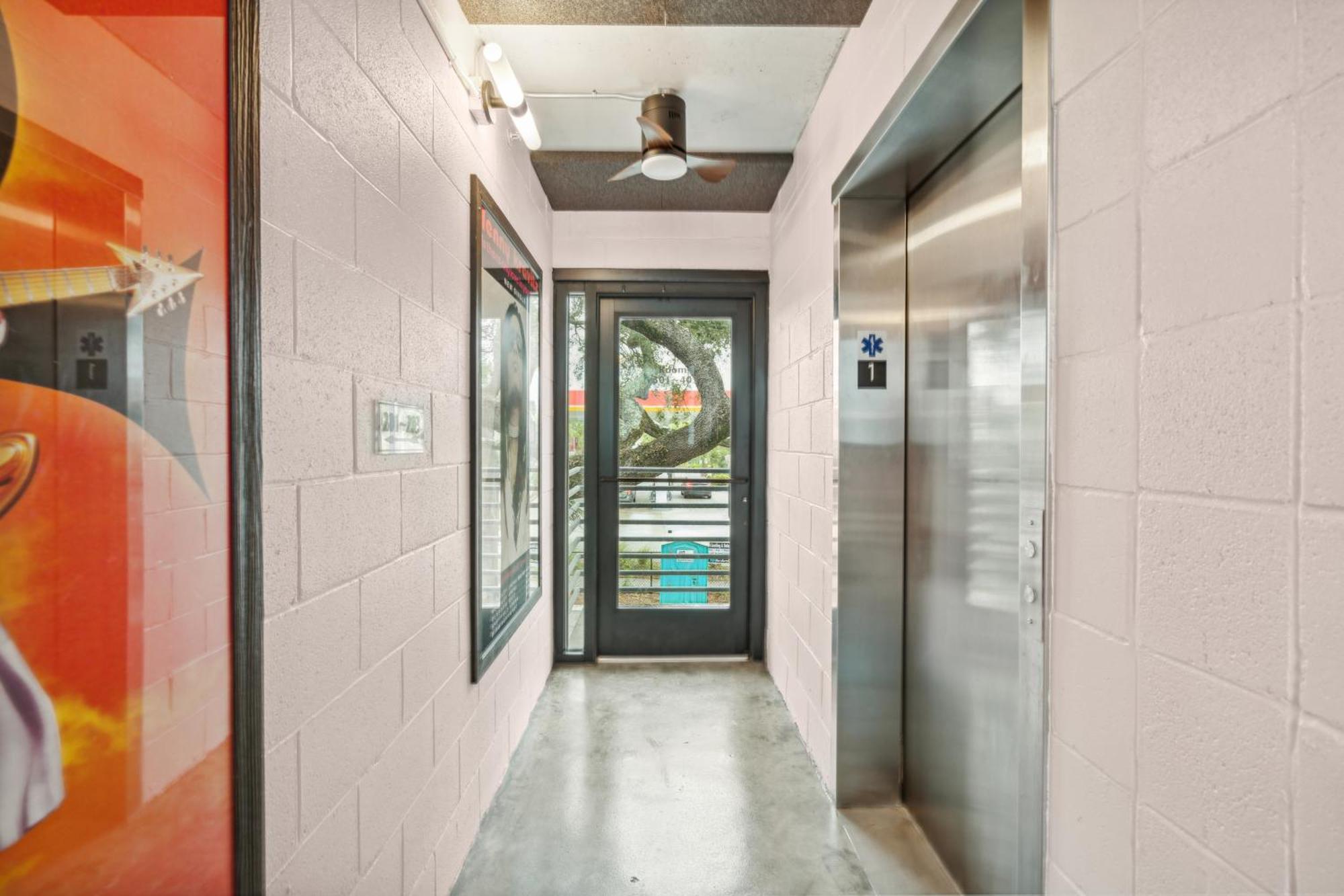 Boutique Vera Hotel In The Heart Of Folly Beach Extérieur photo